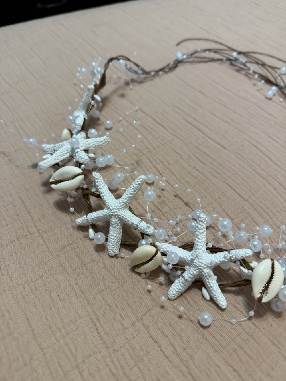 Seashell & Starfish Beach Hair Headpiece- White Pearls - Picture 3 of 4